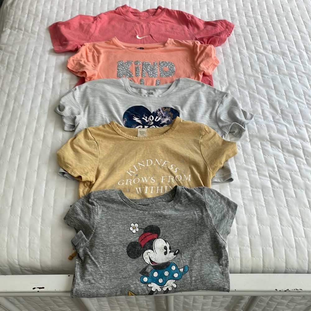 Girls T-shirts. Nike, Disney, Old Navy, Modish Rebel. Size M